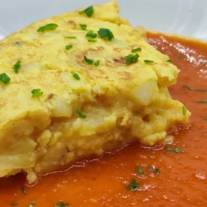 Tortilla de patata guisada